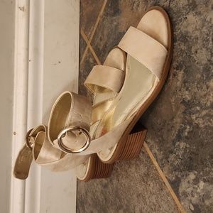 Gb girls sandals with heel